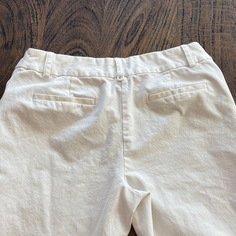 Alfani White capris - Picture 2 of 3